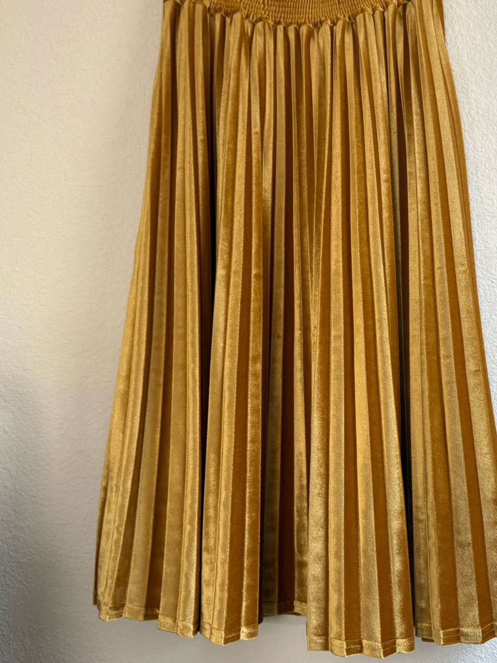 a new day Velvet Mustard Gold Pleated Midi Skirt w/ Elastic Waistband NWOT - Picture 7 of 8